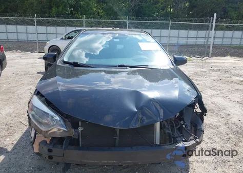 2015 Toyota Corolla L z USA, uszkodzony, nr VIN 5YFBURHE9FP213707